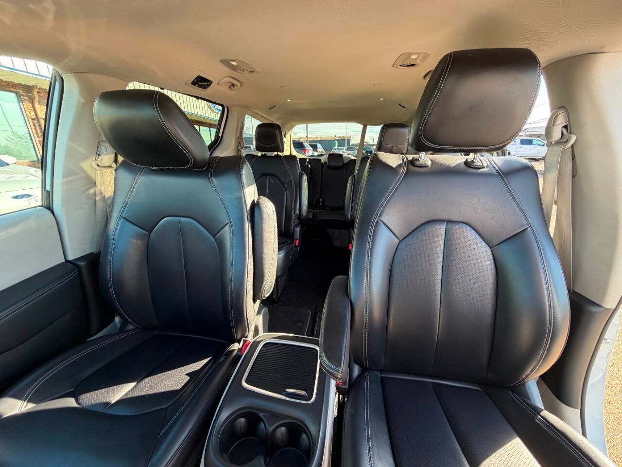 2023 Chrysler Pacifica Touring L 4dr Mini Van