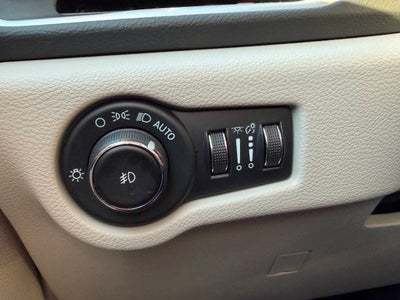 2023 Chrysler Pacifica Touring L 4dr Mini Van