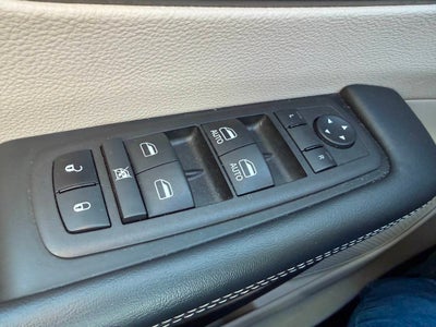 2023 Chrysler Pacifica Touring L 4dr Mini Van