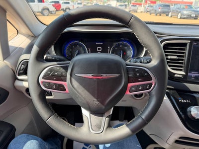 2023 Chrysler Pacifica Touring L 4dr Mini Van