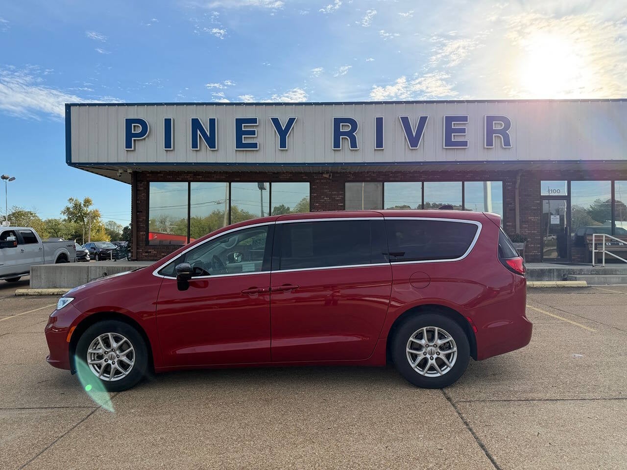 2024 Chrysler Pacifica Touring L 4dr Mini Van