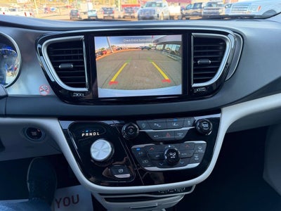 2024 Chrysler Pacifica Touring L 4dr Mini Van