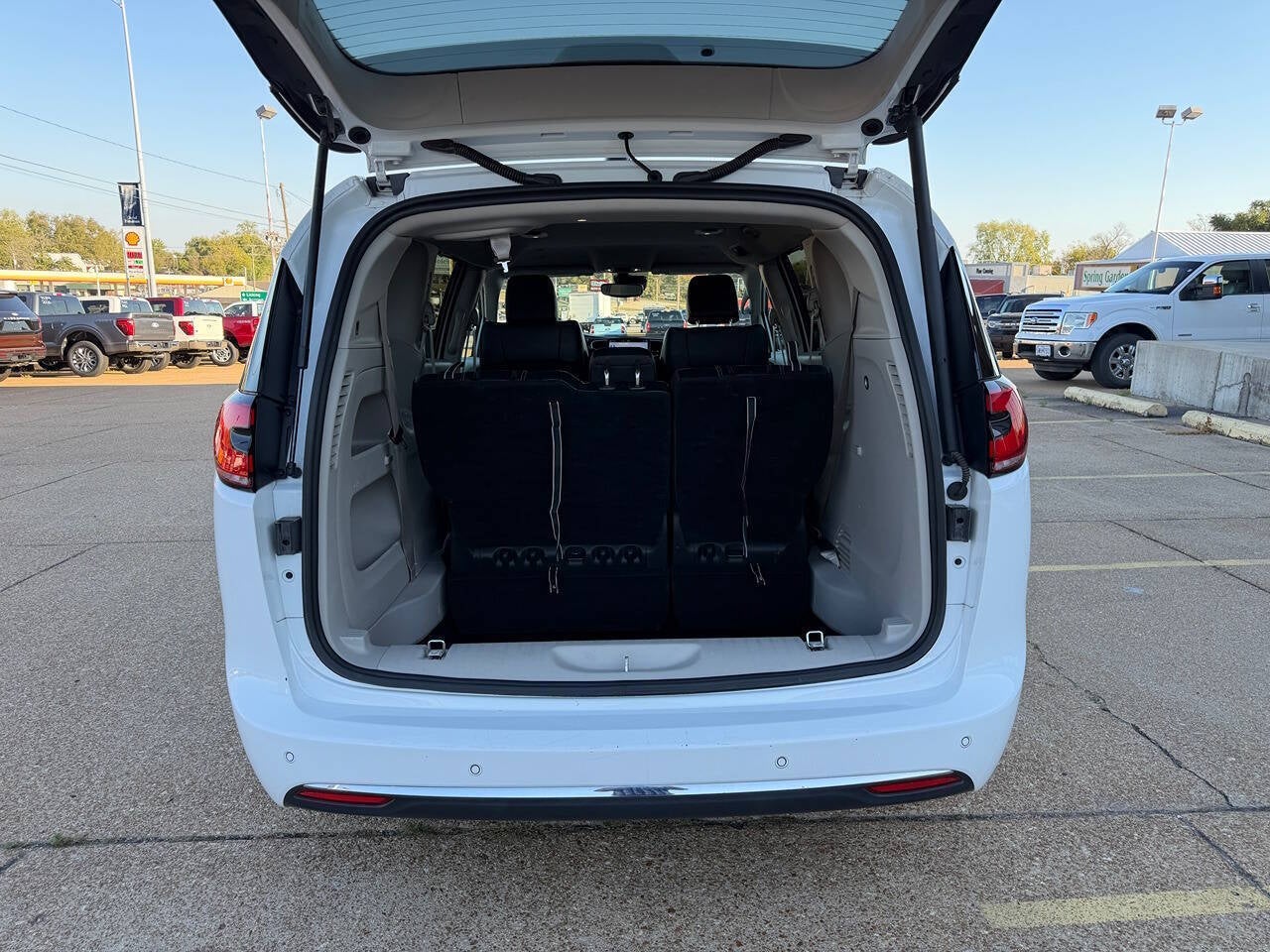 2024 Chrysler Pacifica Touring L 4dr Mini Van