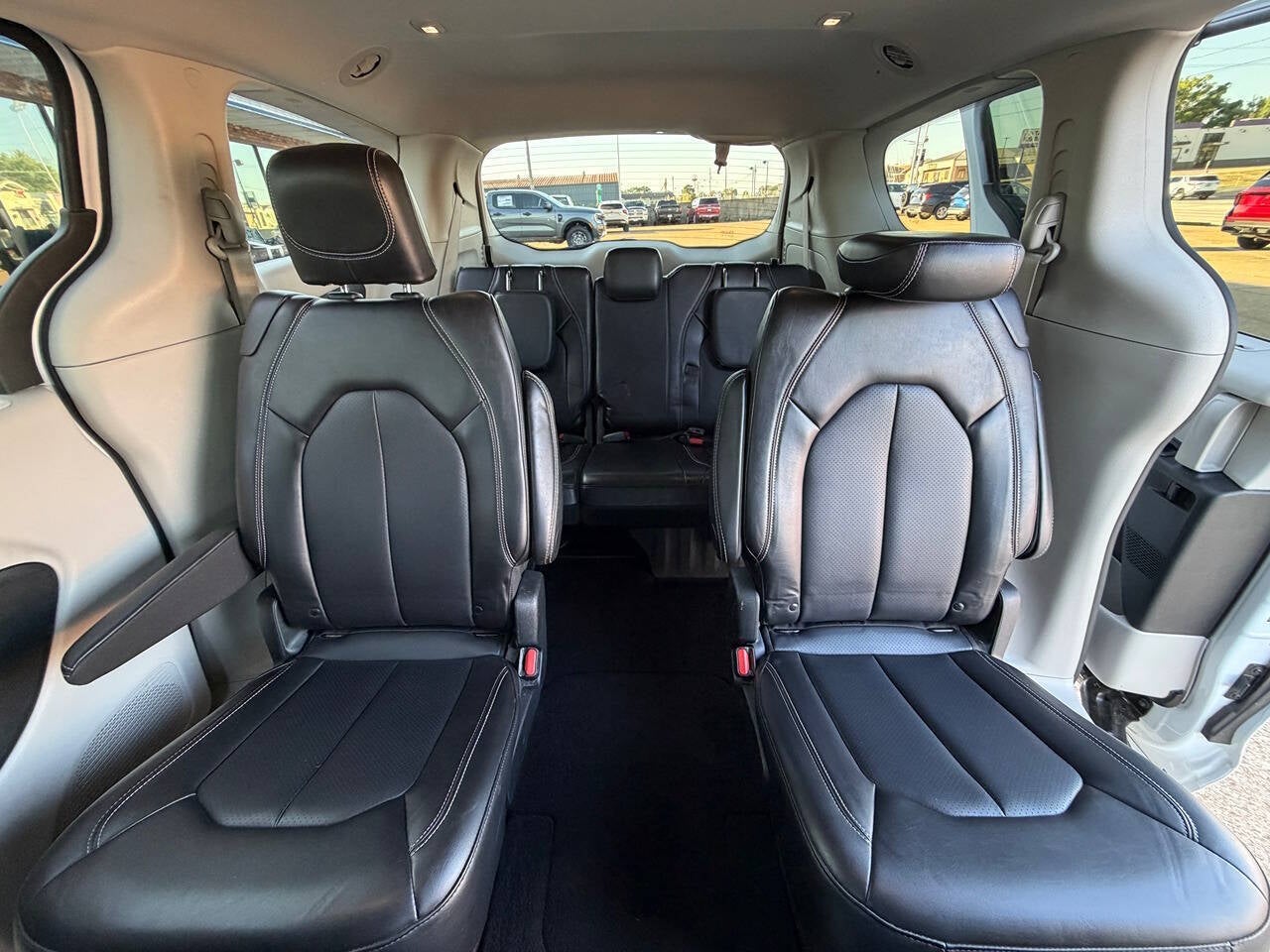 2024 Chrysler Pacifica Touring L 4dr Mini Van