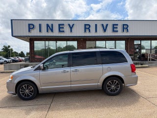 2017 Dodge Grand Caravan SXT 4dr Mini Van