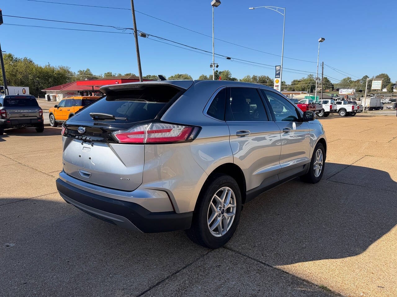 2022 Ford Edge SEL AWD 4dr Crossover
