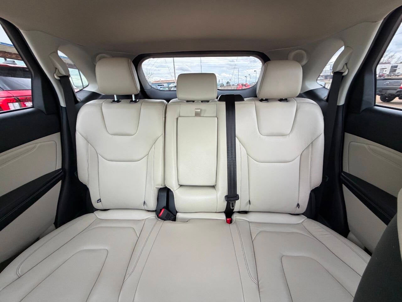 2020 Ford Edge Titanium AWD 4dr Crossover