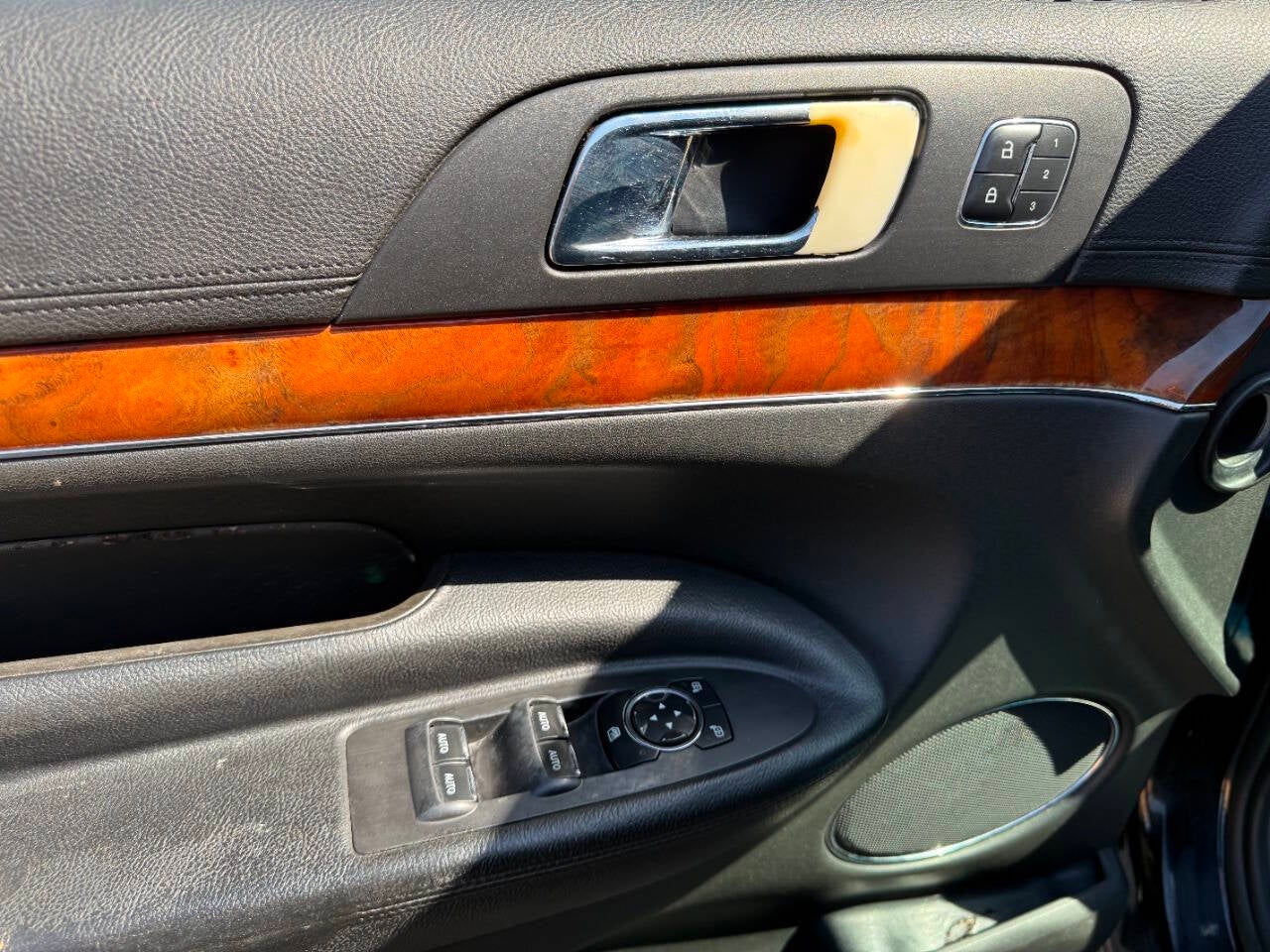 2015 Lincoln MKT Town Car Livery Fleet AWD 4dr Crossover