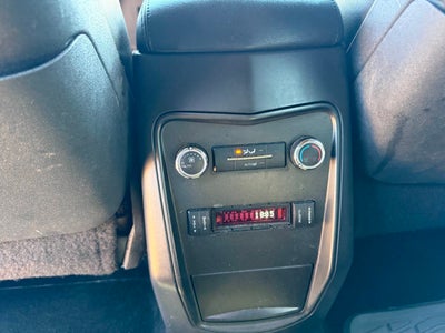 2015 Lincoln MKT Town Car Livery Fleet AWD 4dr Crossover