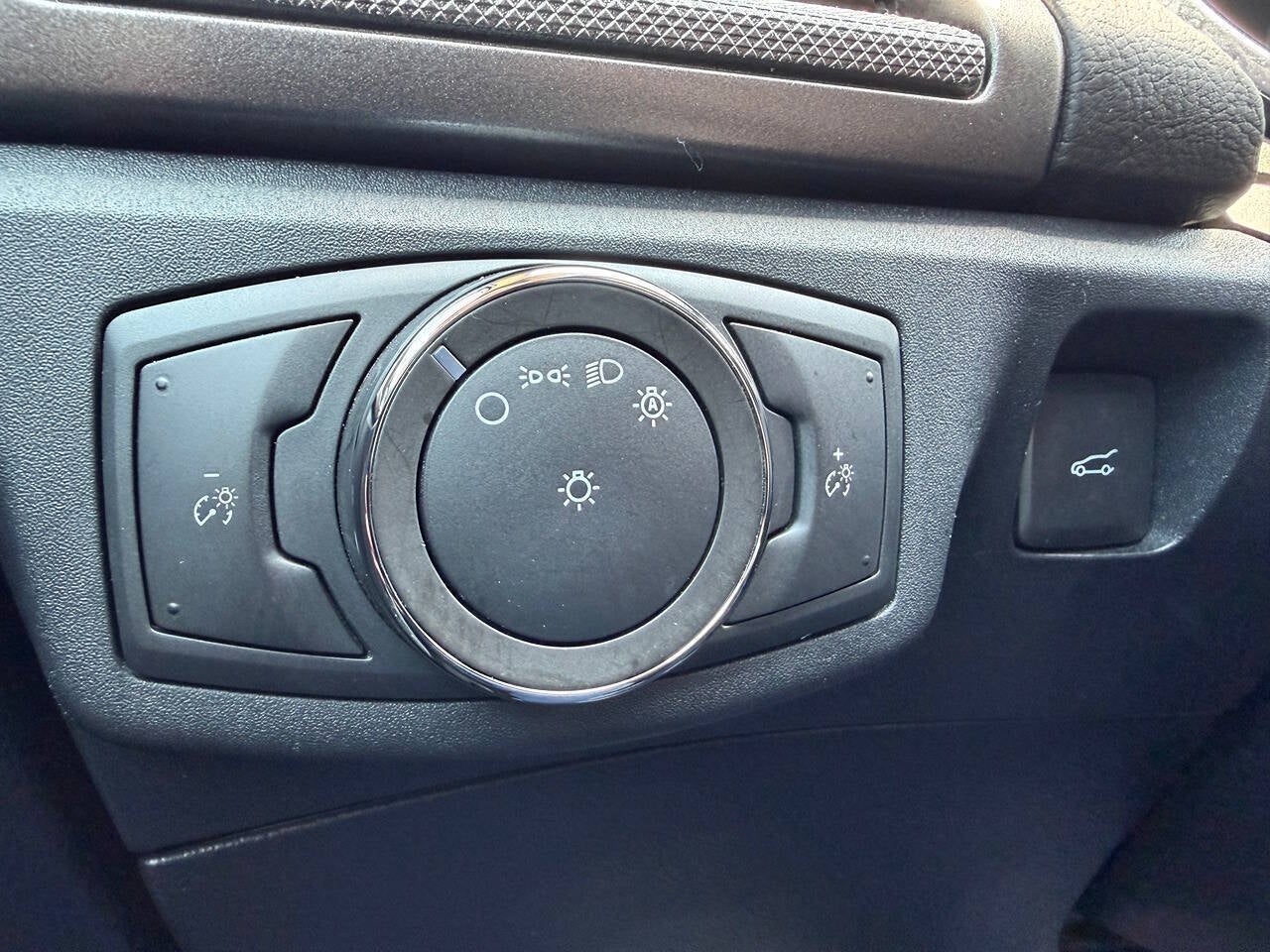2020 Ford Fusion SE 4dr Sedan