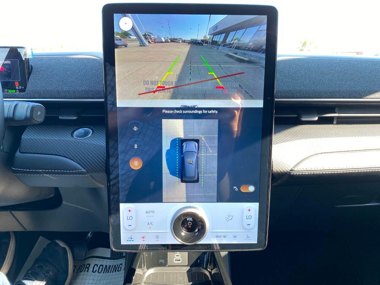 2025 Ford Mustang Mach-E Premium 4dr SUV