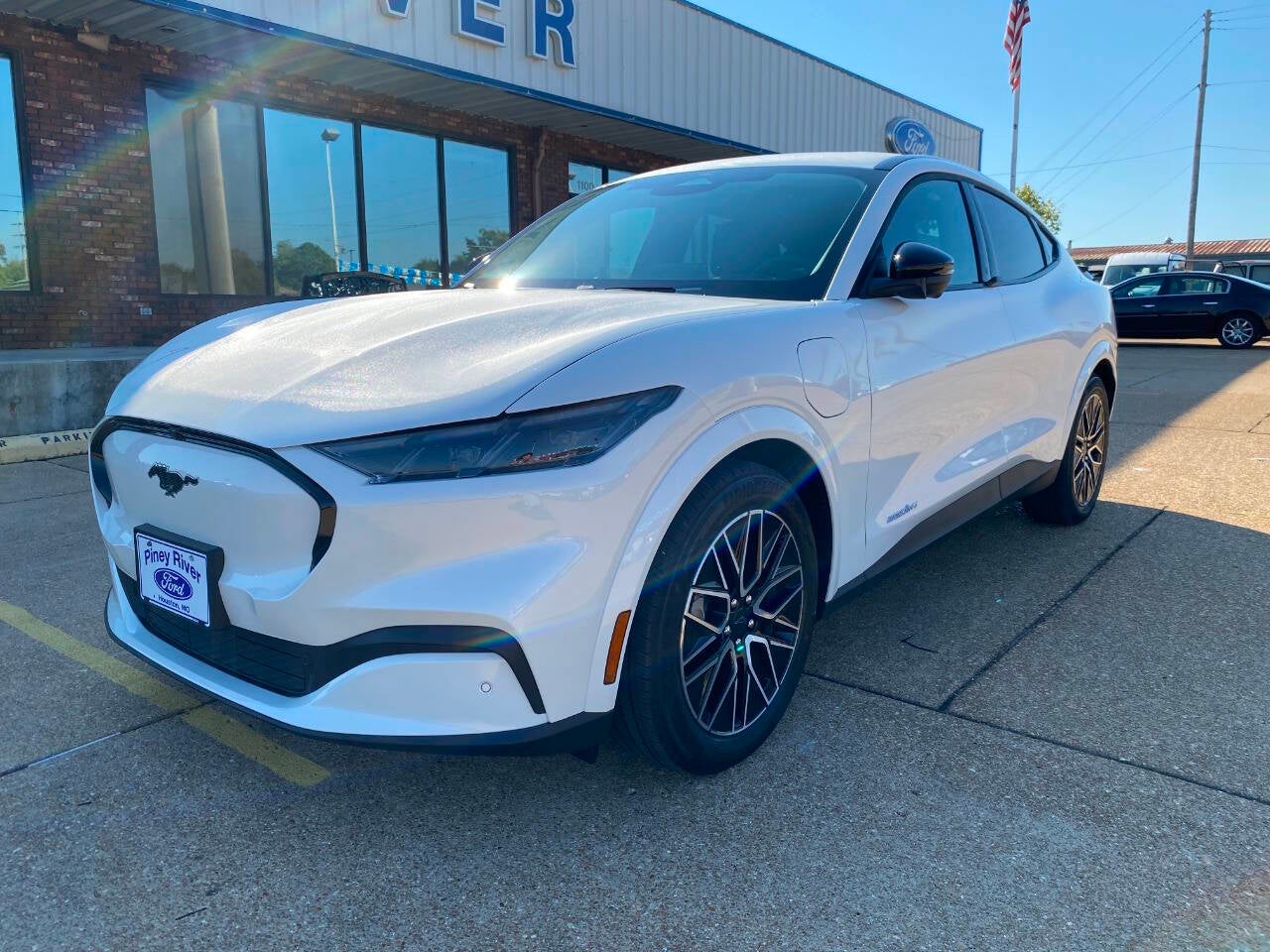 2025 Ford Mustang Mach-E Premium 4dr SUV
