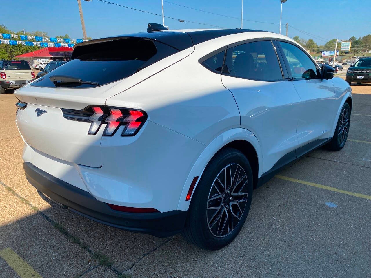 2025 Ford Mustang Mach-E Premium 4dr SUV