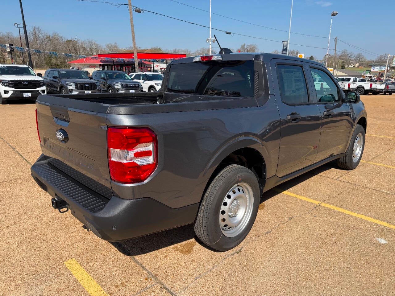 2026 Ford Maverick XL 4dr SuperCrew 4.5 ft. SB