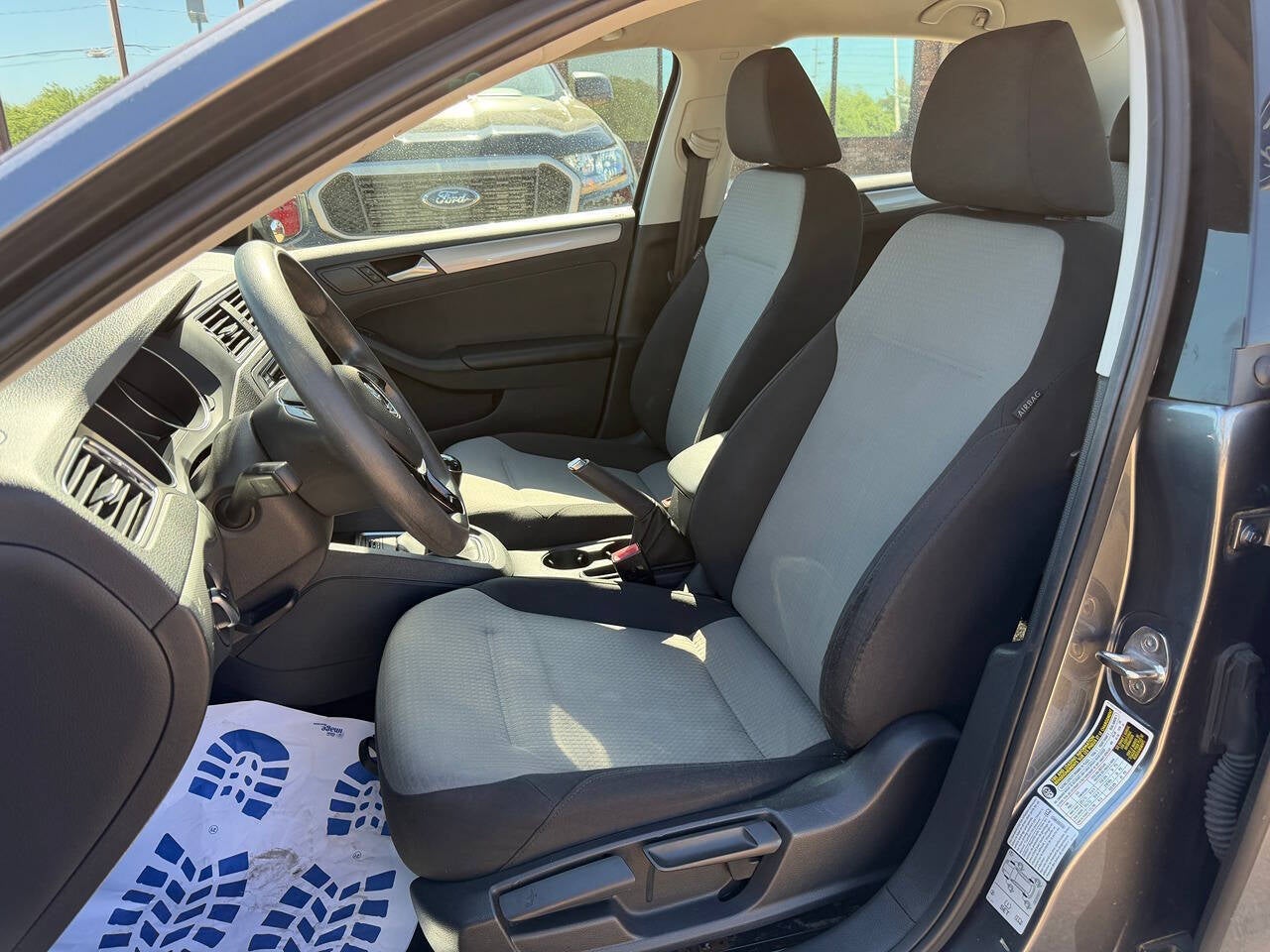 2017 Volkswagen Jetta 1.4T S 4dr Sedan 5M