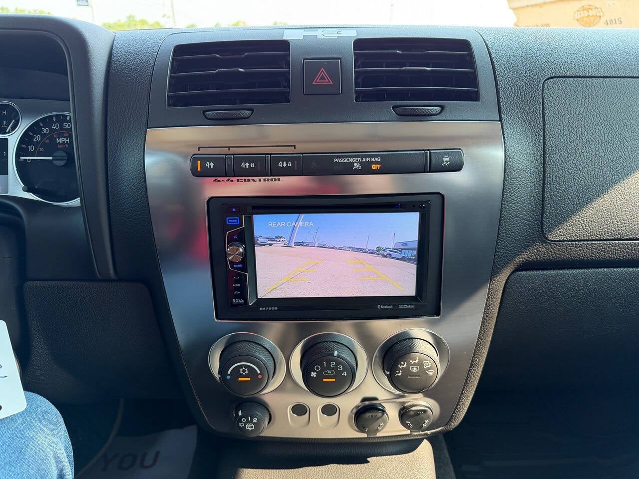2006 HUMMER H3 Base 4dr SUV 4WD