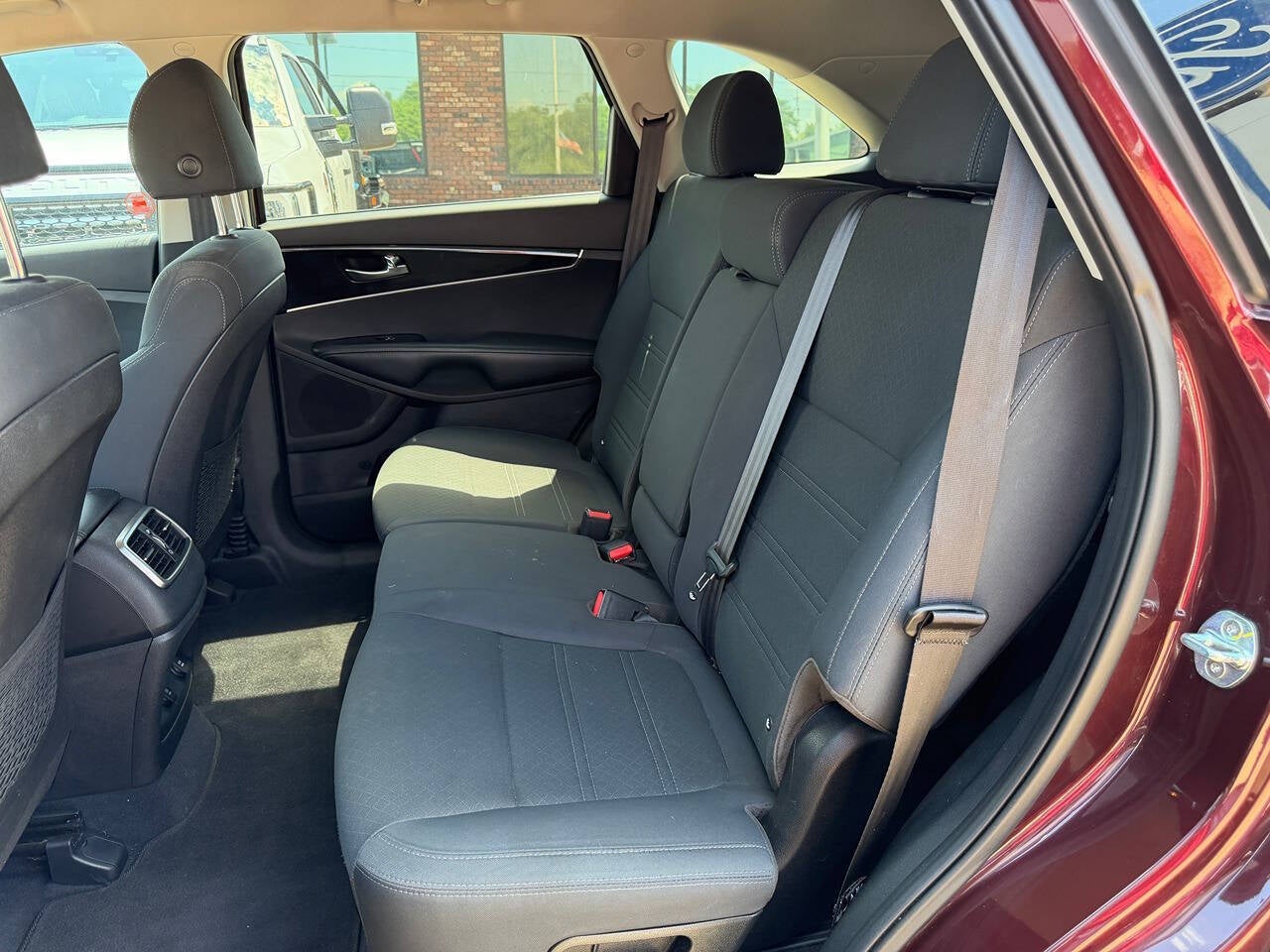 2020 Kia Sorento S V6 4dr SUV
