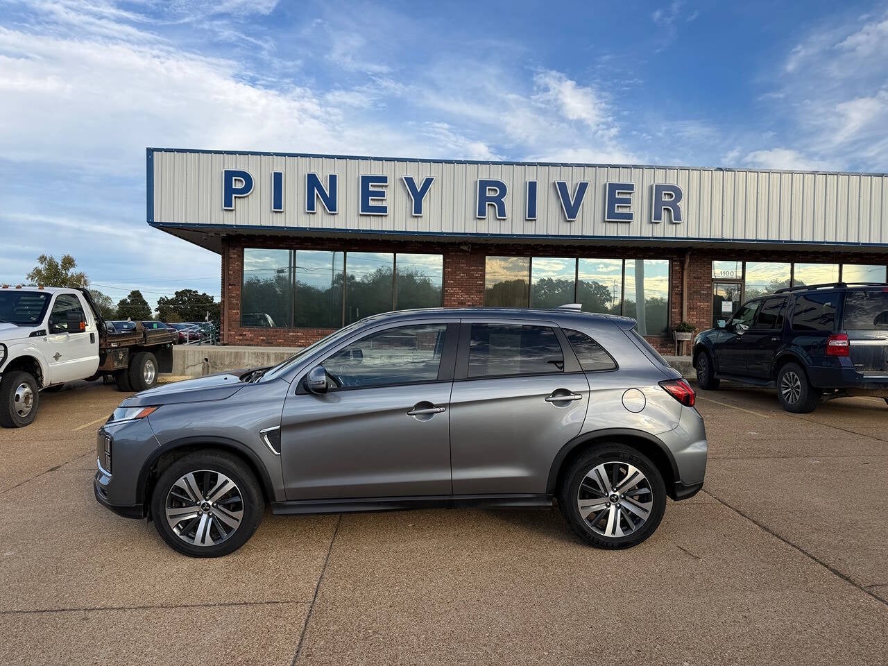 2024 Mitsubishi Outlander Sport SE AWD 4dr Crossover