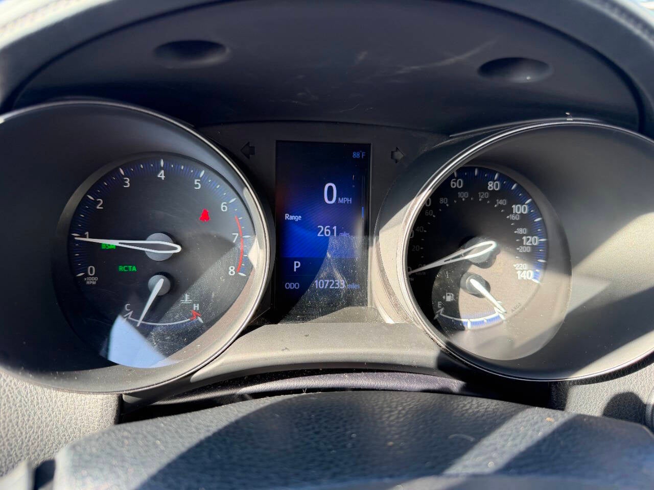 2018 Toyota C-HR XLE Premium 4dr Crossover