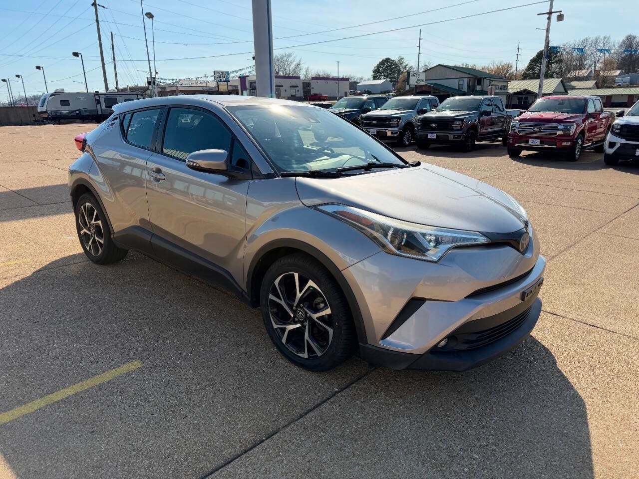 2018 Toyota C-HR XLE Premium 4dr Crossover