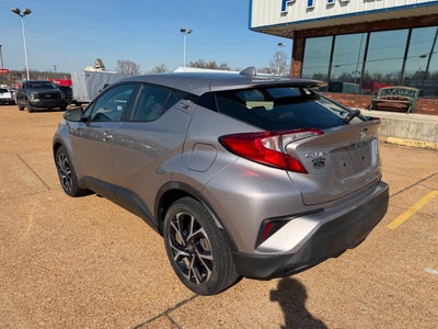 2018 Toyota C-HR XLE Premium 4dr Crossover