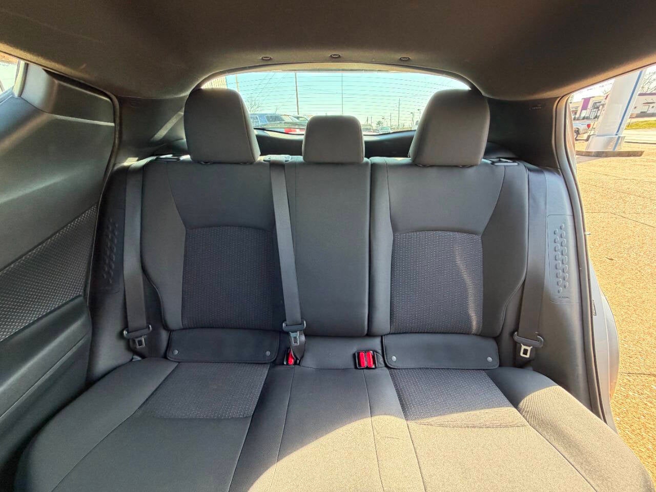 2018 Toyota C-HR XLE Premium 4dr Crossover