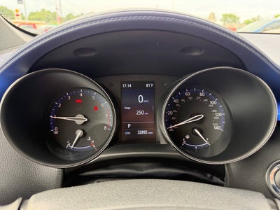 2022 Toyota C-HR XLE 4dr Crossover