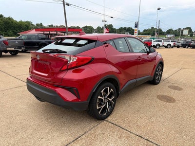 2022 Toyota C-HR XLE 4dr Crossover